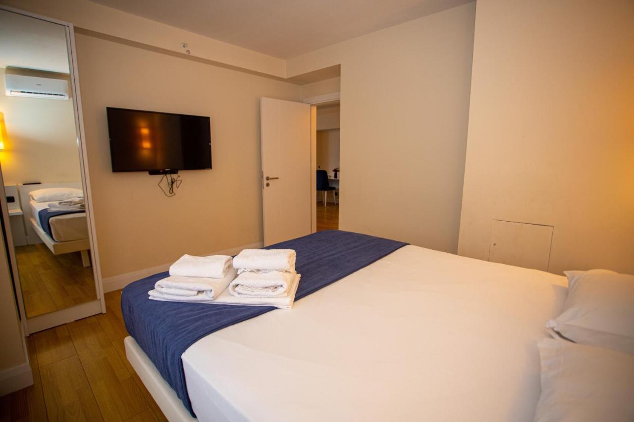 Grand Hotel ☆ Orbi City Batumi Esterno foto