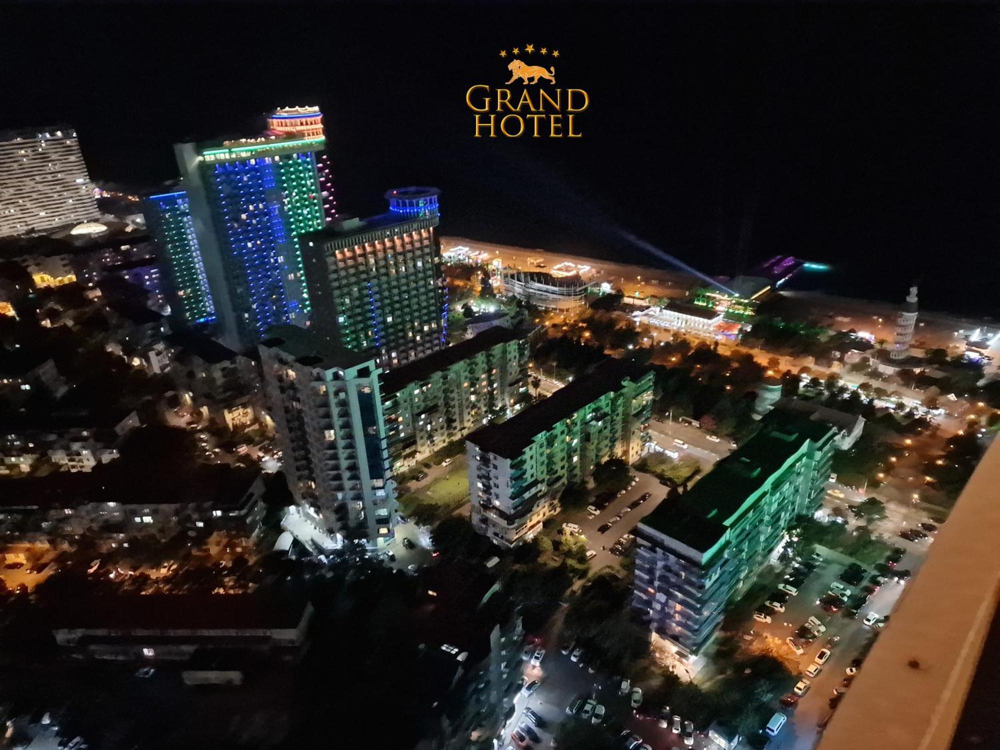 Grand Hotel ☆ Orbi City Batumi Esterno foto