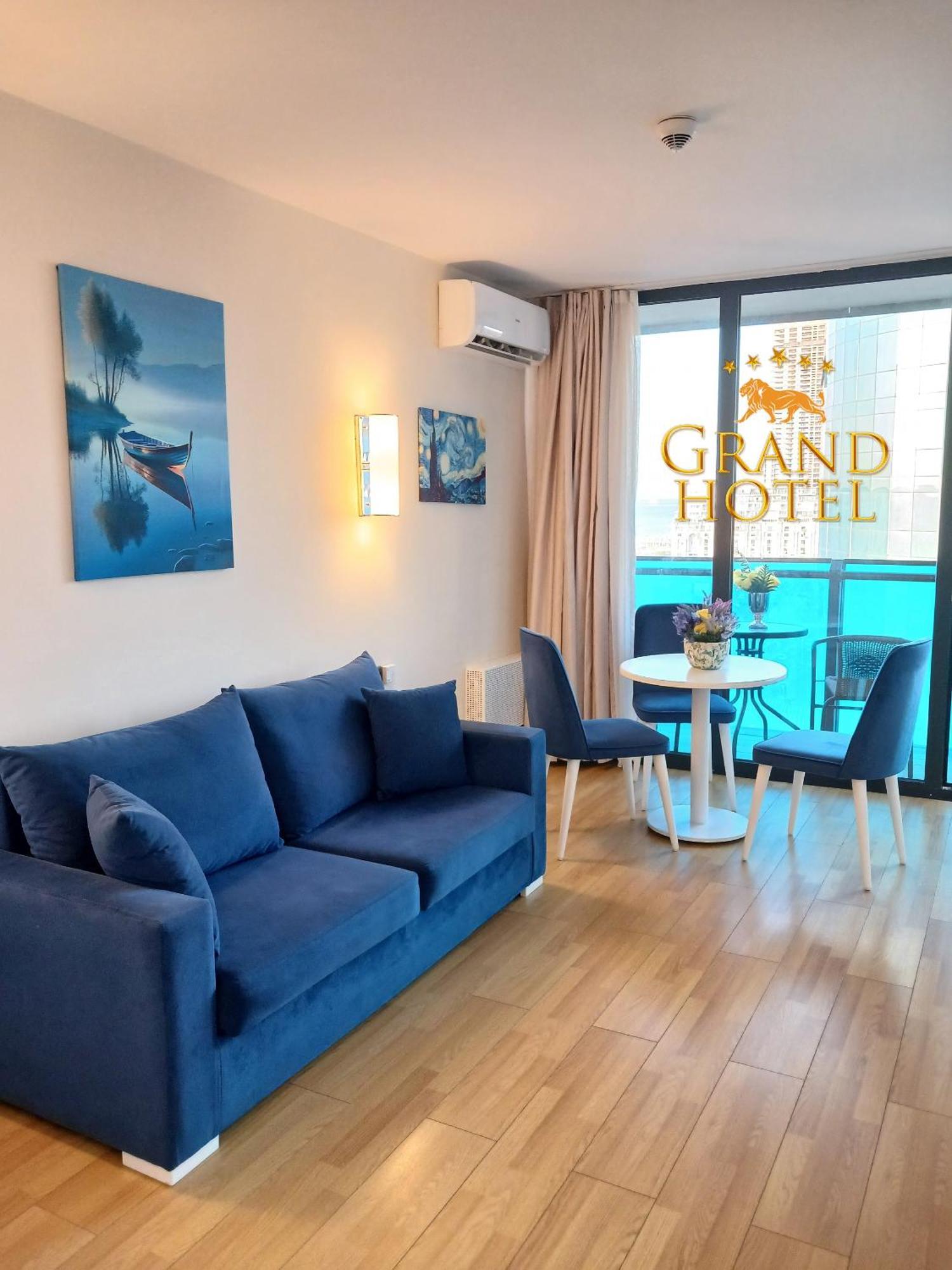 Grand Hotel ☆ Orbi City Batumi Esterno foto