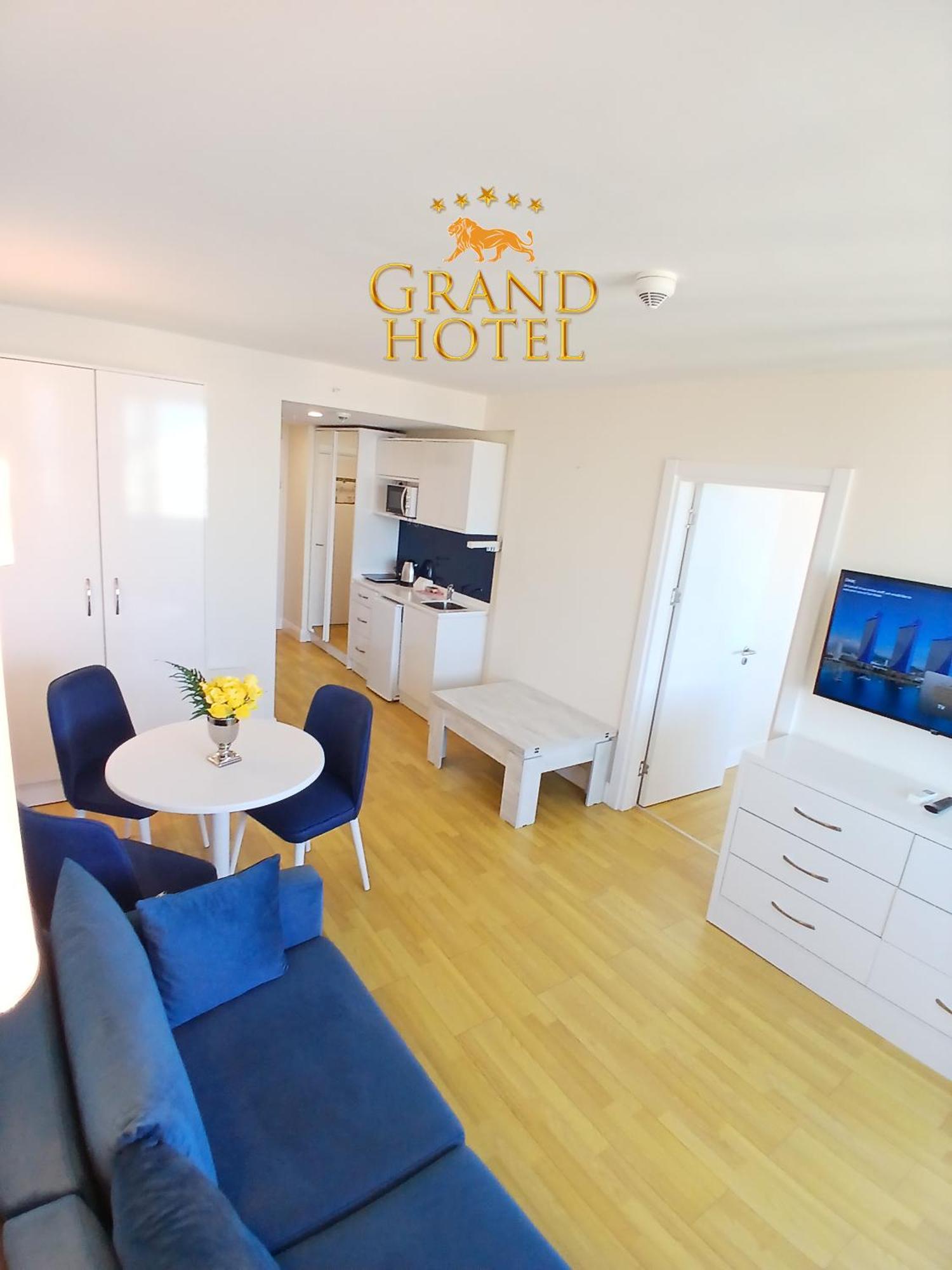 Grand Hotel ☆ Orbi City Batumi Esterno foto